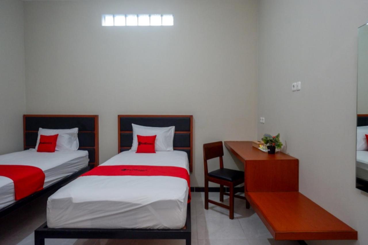 Reddoorz Near Kampus Ump Purwokerto 2 Sumbang Exterior foto